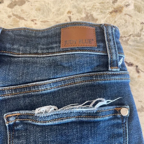 Judy Blue Wide Leg Raw Hem Blue Jeans Distressed Denim Los Angeles High End 26 - Picture 9 of 9